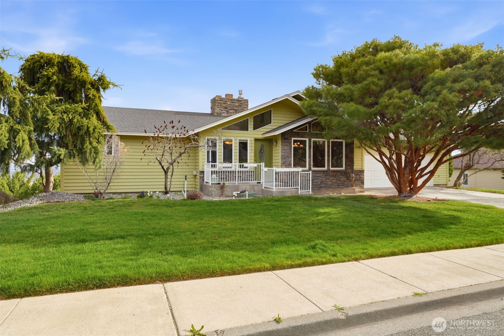 2623 S Kellog Street Property Photo 2
