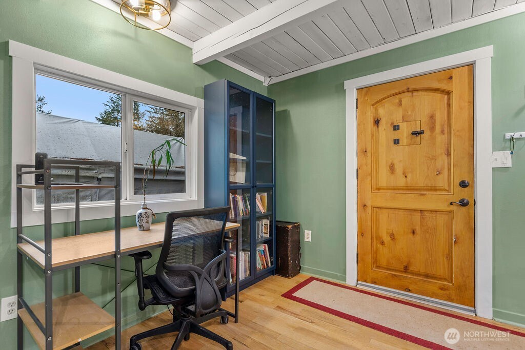 13816 Easy Street Property Photo 14