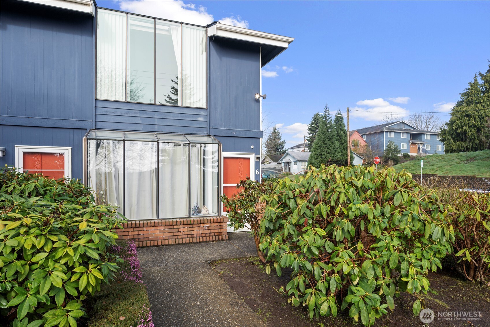 3401 Oaks Avenue 6 Property Photo 1