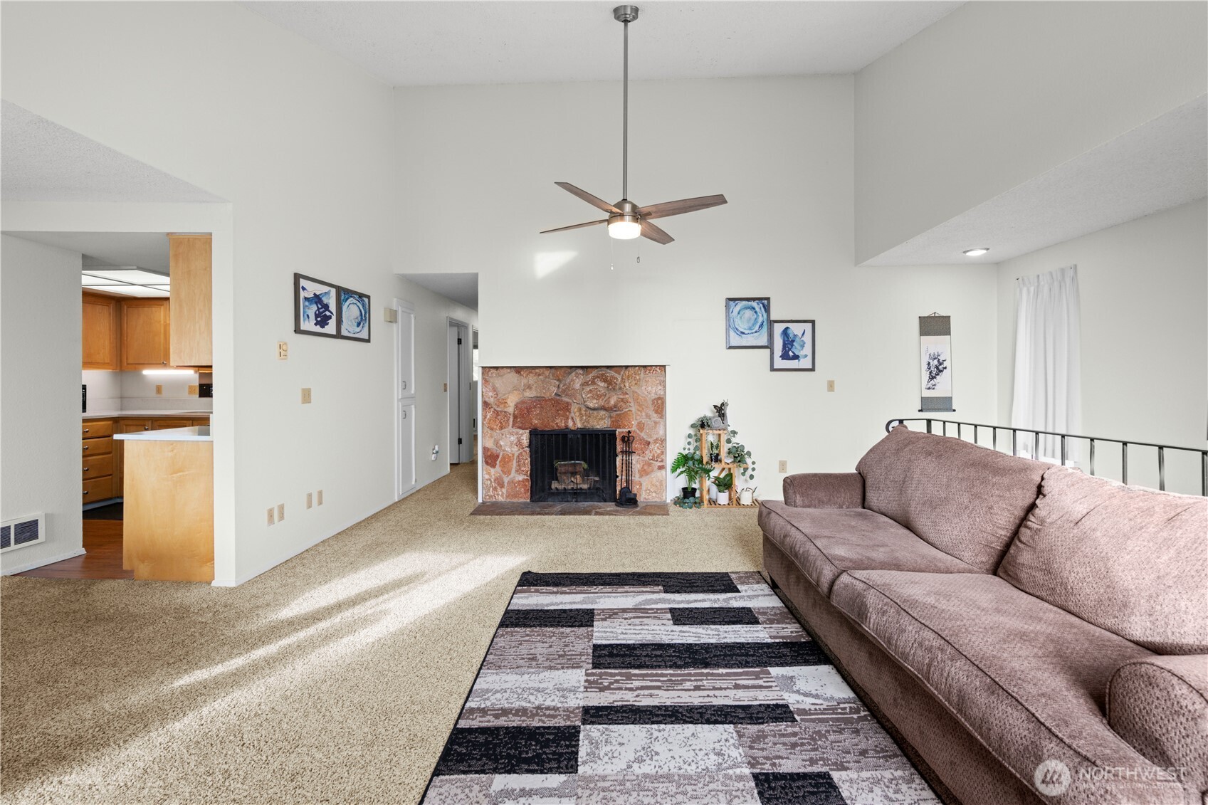 3401 Oaks Avenue 6 Property Photo 4