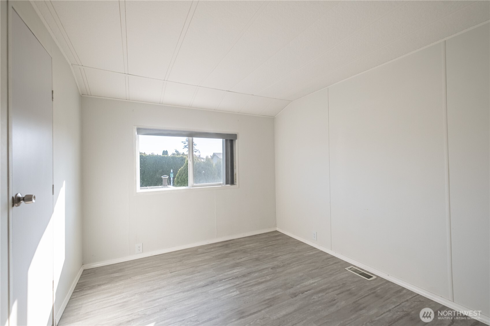 225 Ne Ernst 50 Property Photo 17