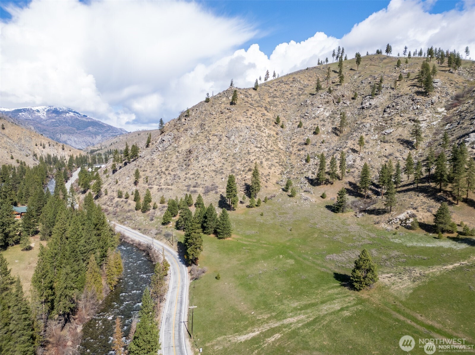 12 Mile Entiat River Road Property Photo 1