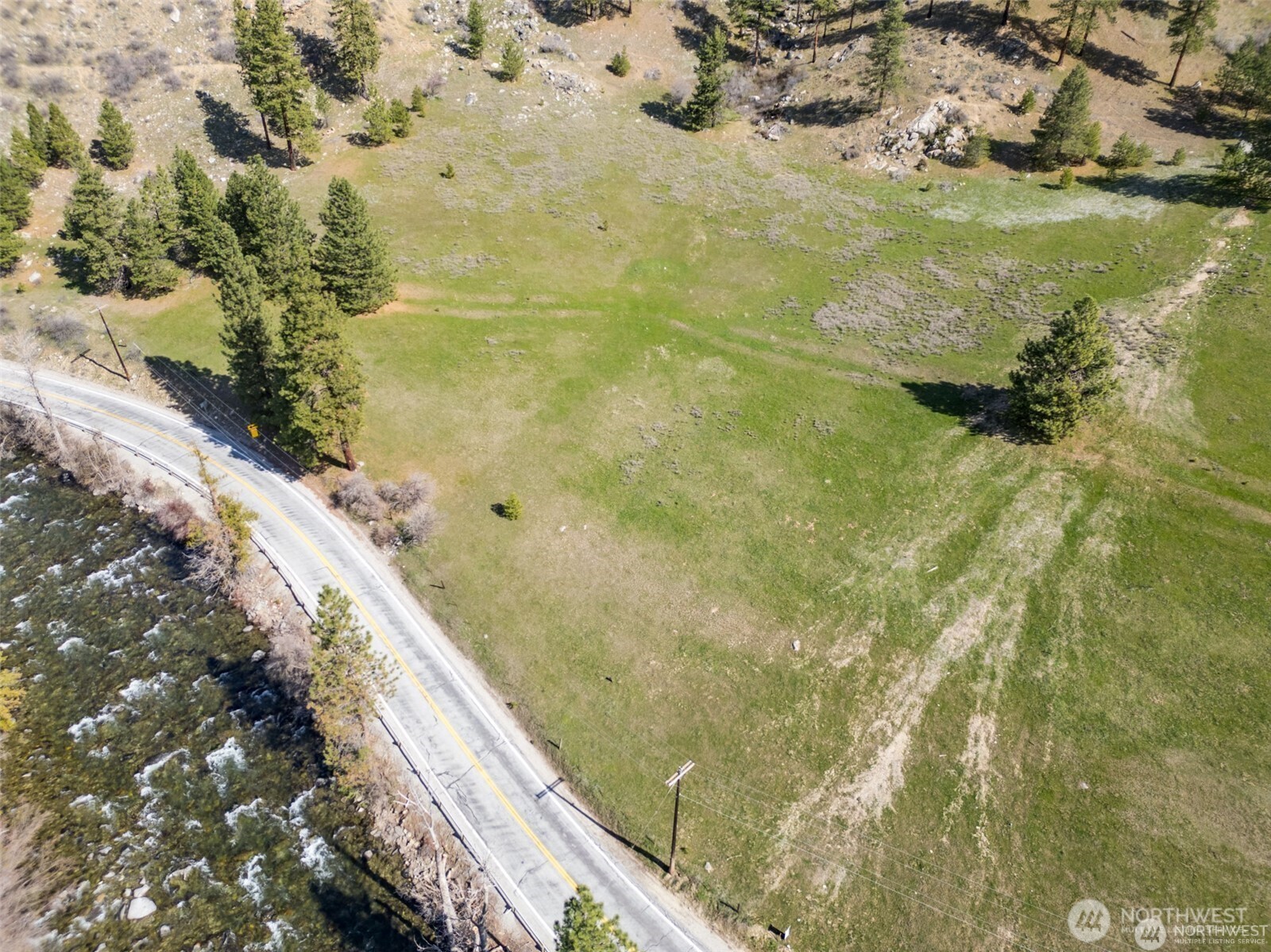 12 Mile Entiat River Road Property Photo 3