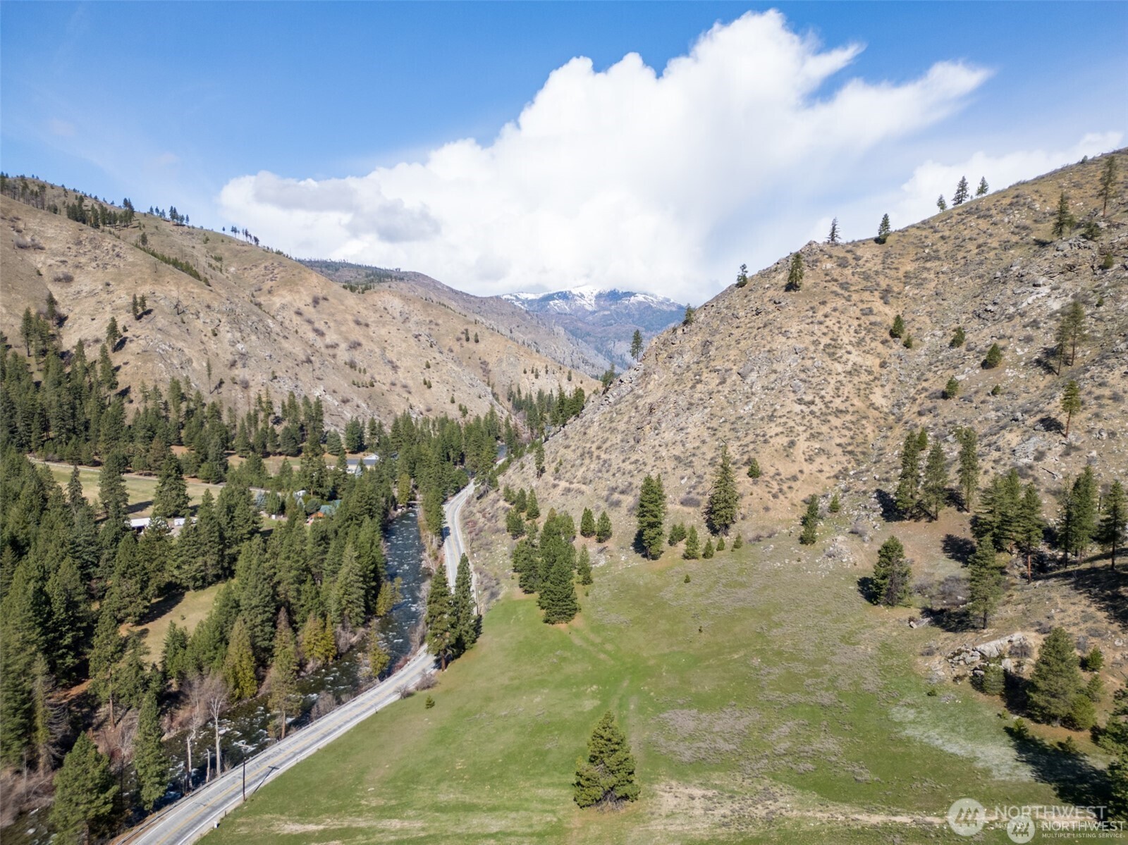 12 Mile Entiat River Road Property Photo 4