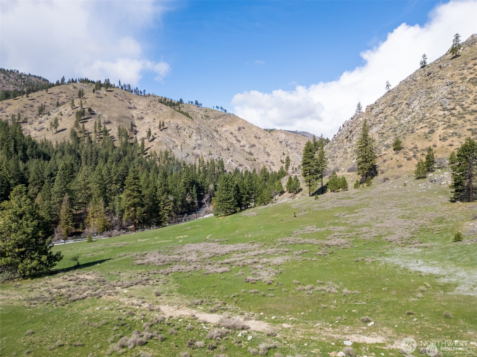 12 Mile Entiat River Road Property Photo 6