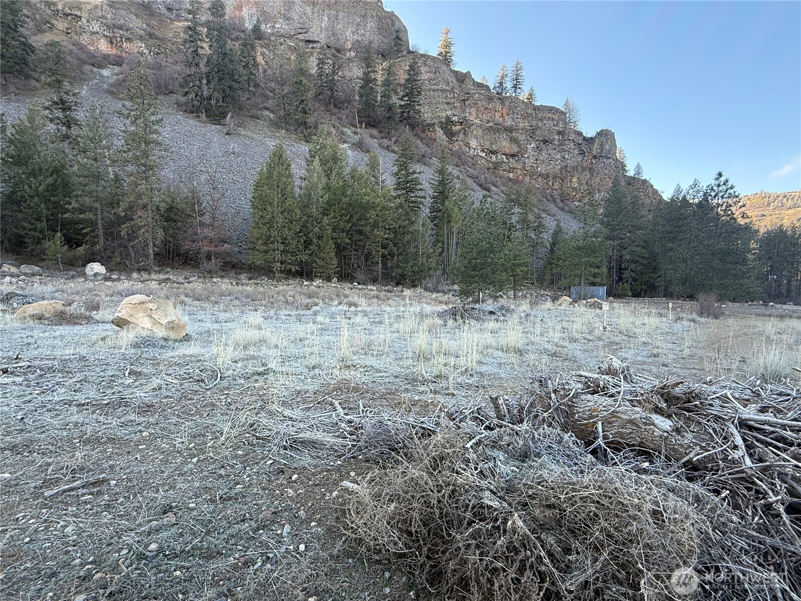 39135 Sterling Valley Road Property Photo 2