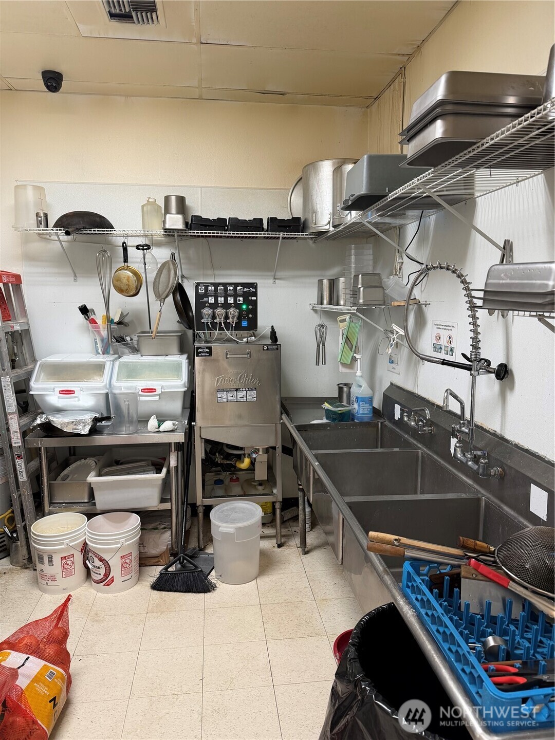 2495761 Property Photo 6