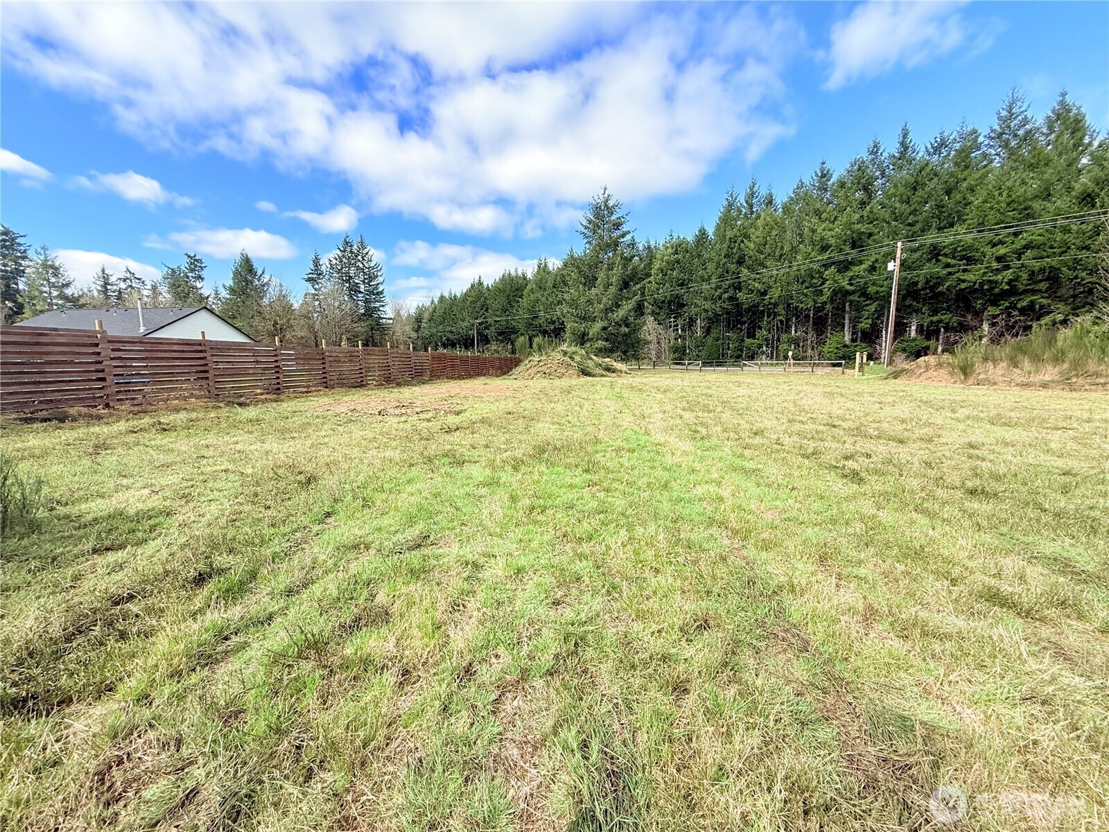 2126 Spencer Road Property Photo 15