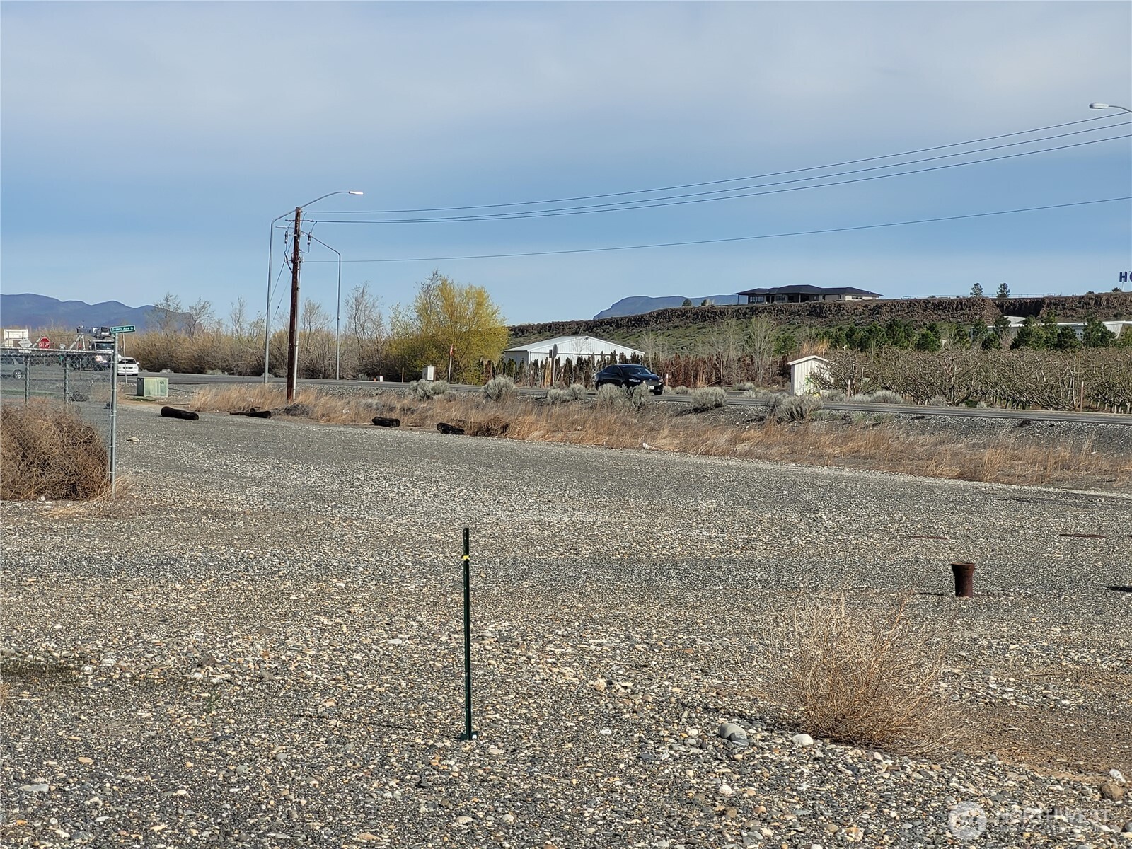 608 Poplar Way Sw Property Photo 3