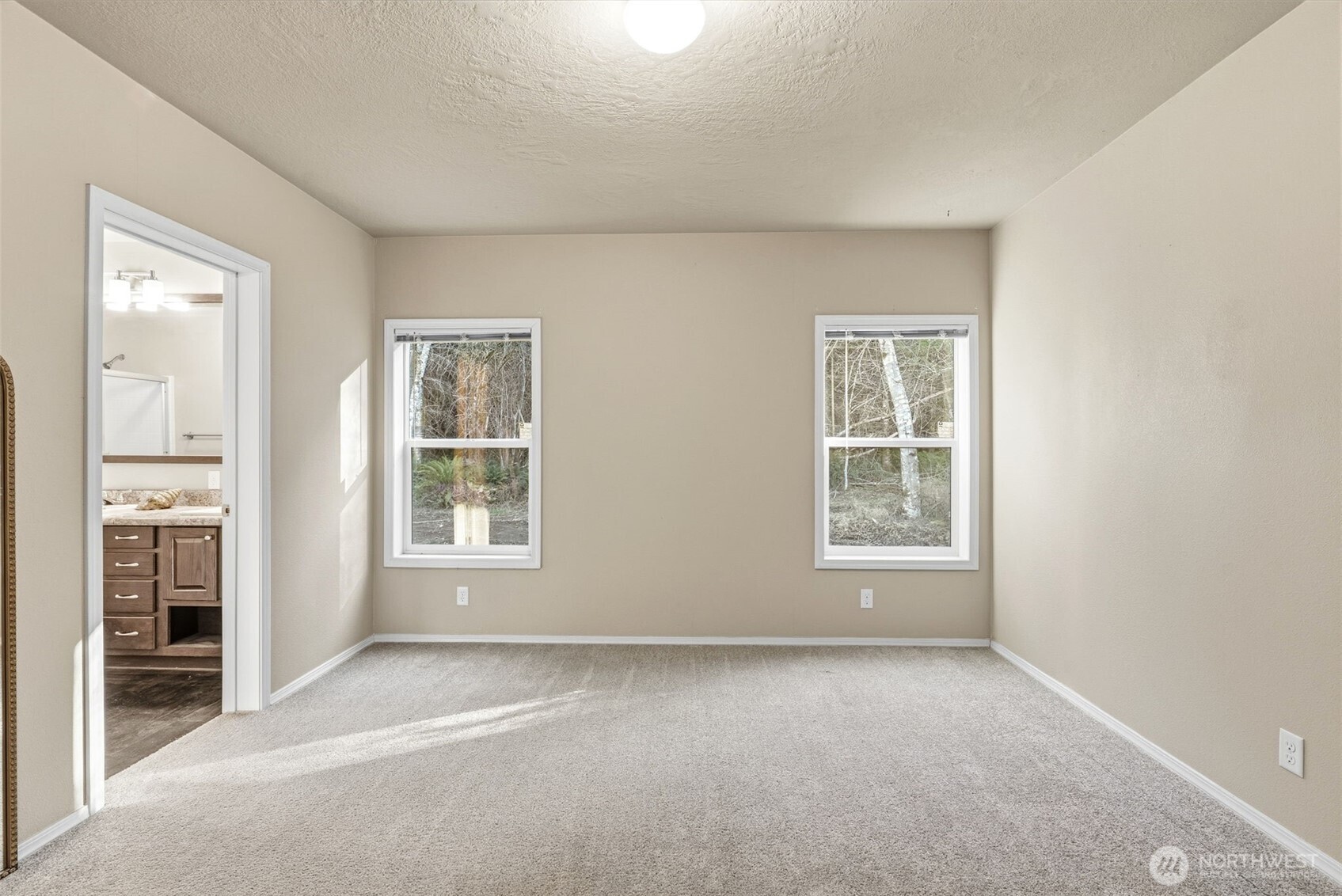 142 Wild Daisy Drive Property Photo 12