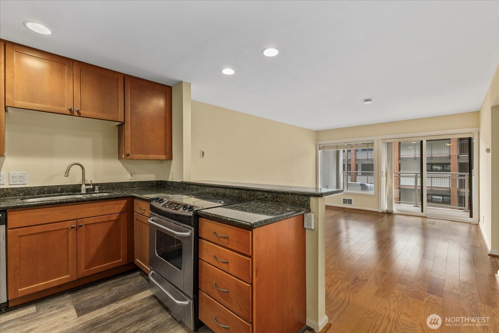 130 105th Avenue 108 Property Photo 3