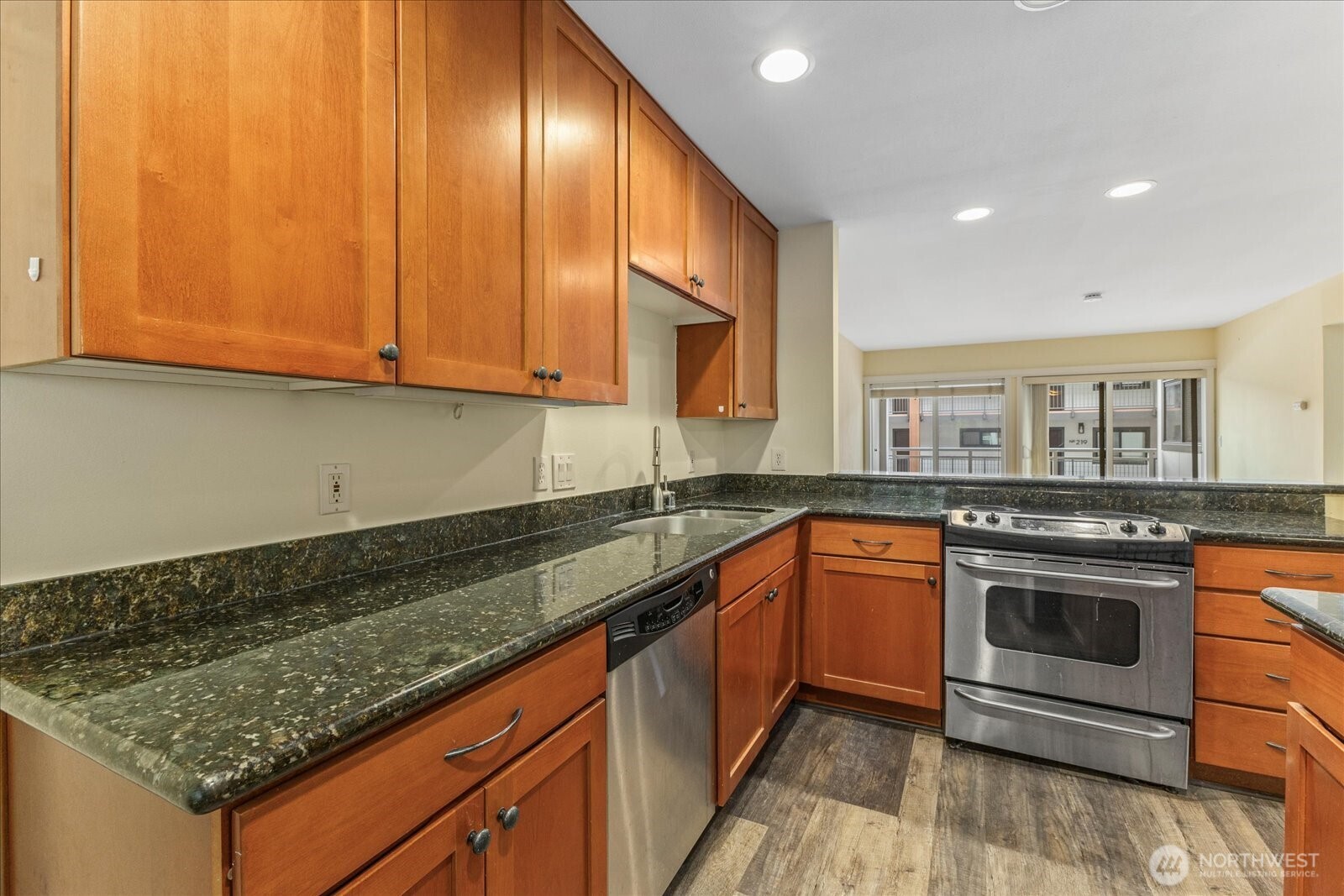 130 105th Avenue 108 Property Photo 5