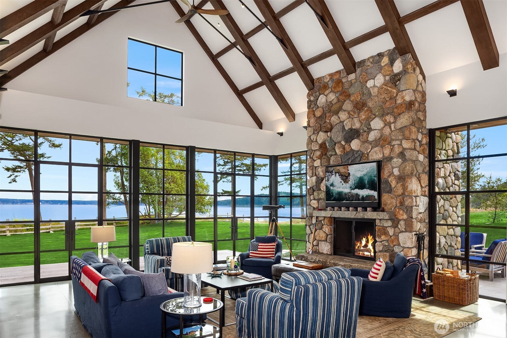 2495846 Property Photo 18