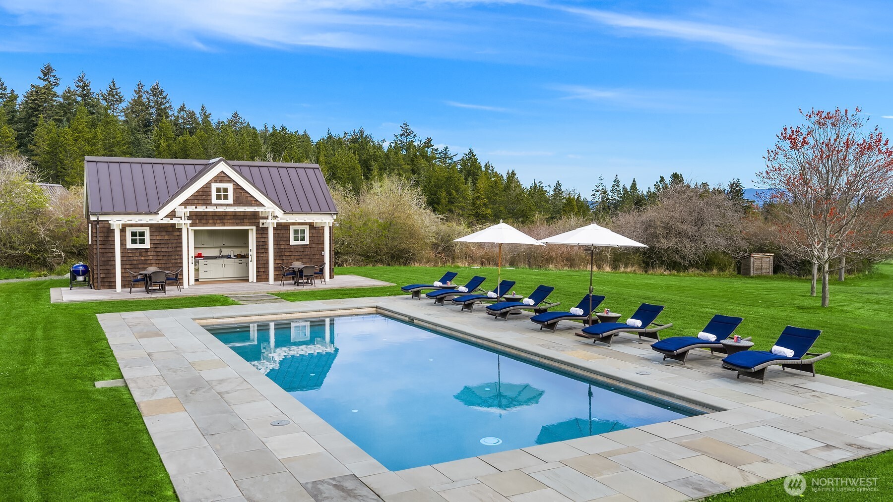 2495846 Property Photo 34