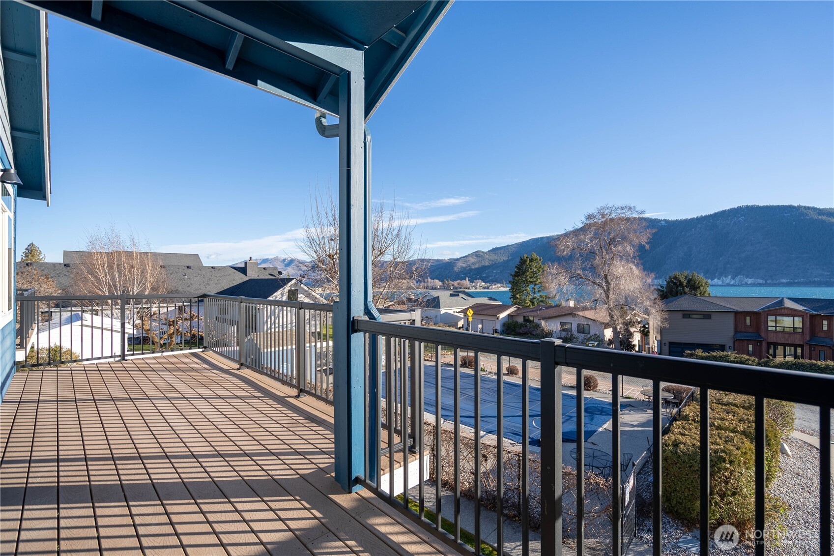 744 Wapato Way #b Property Photo 15