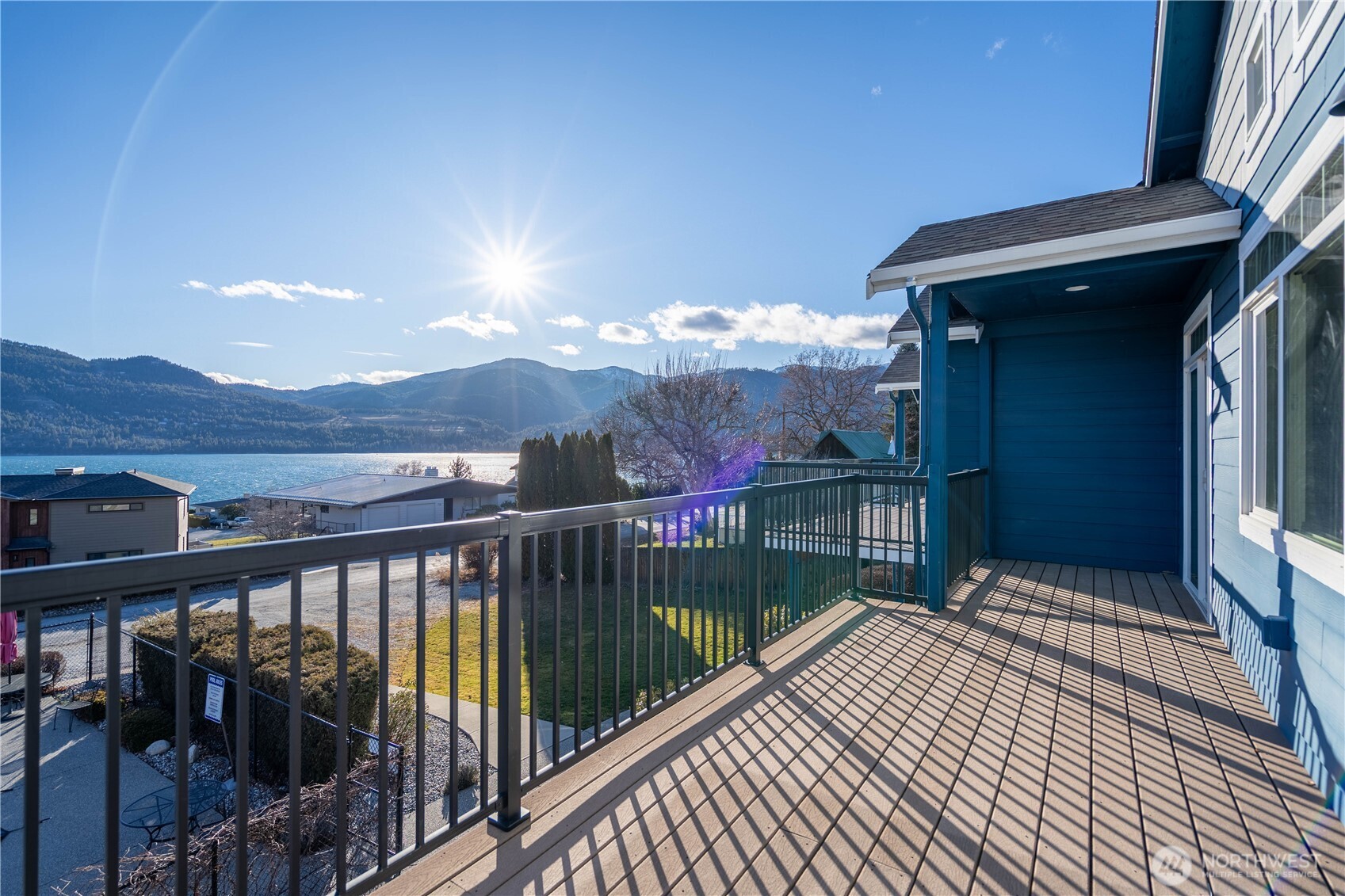 744 Wapato Way #b Property Photo 17