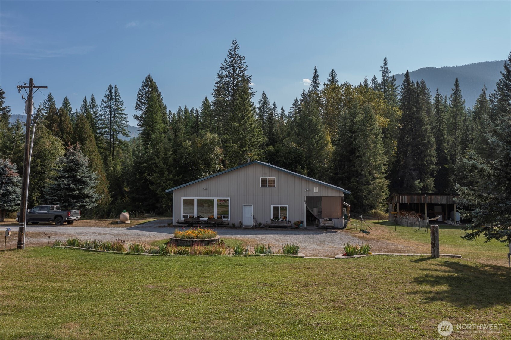3829 Deep Lake Boundary Road Property Photo 2