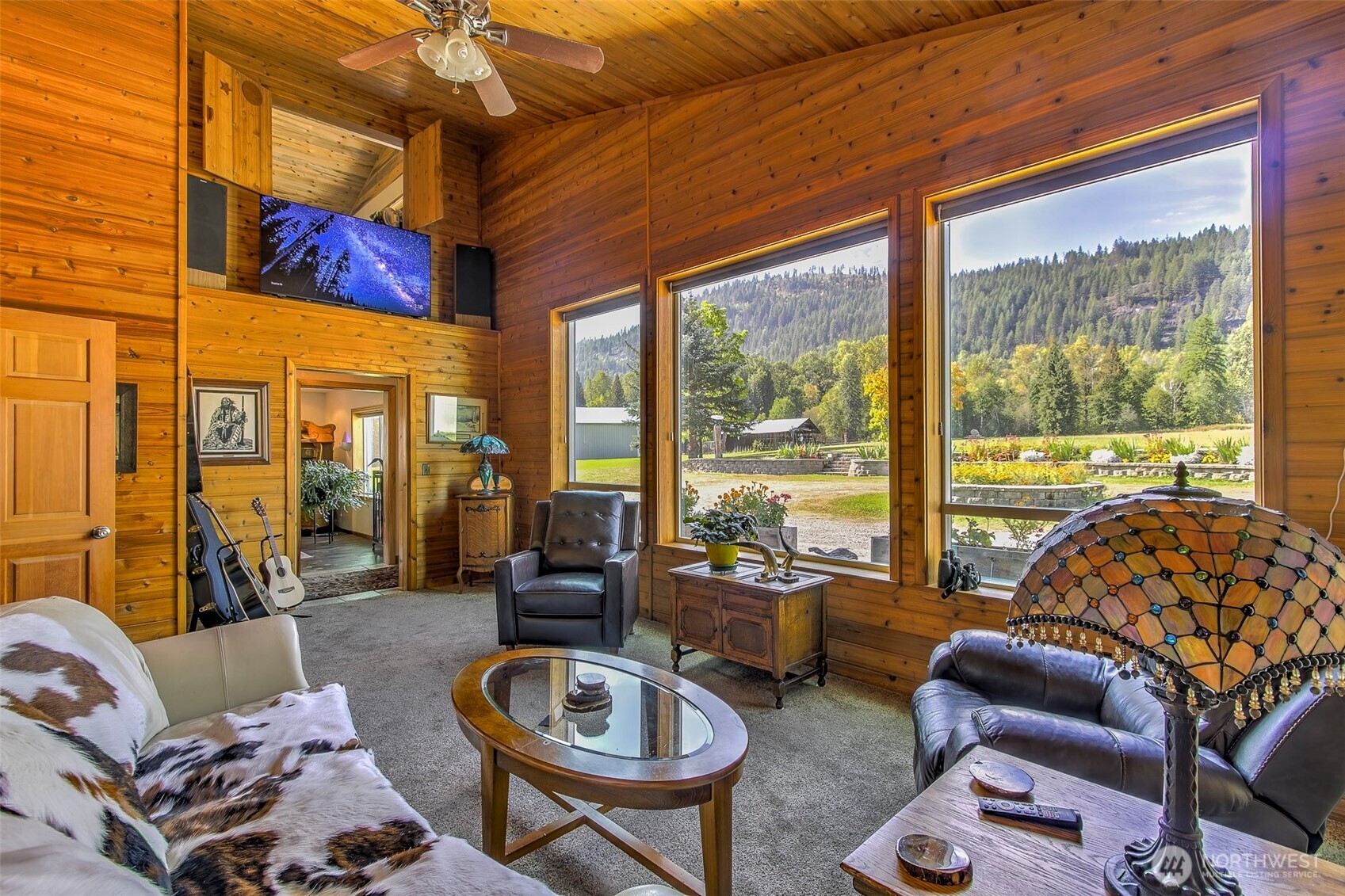 3829 Deep Lake Boundary Road Property Photo 8