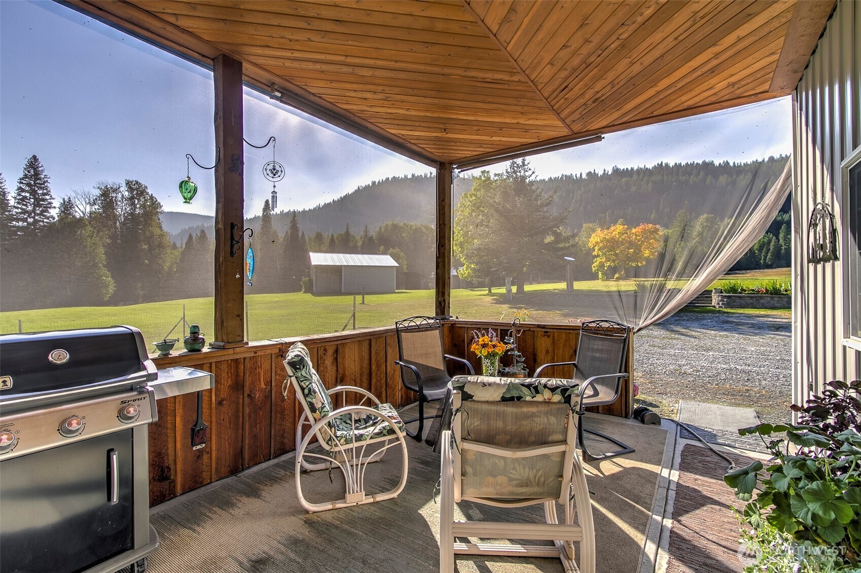 3829 Deep Lake Boundary Road Property Photo 25