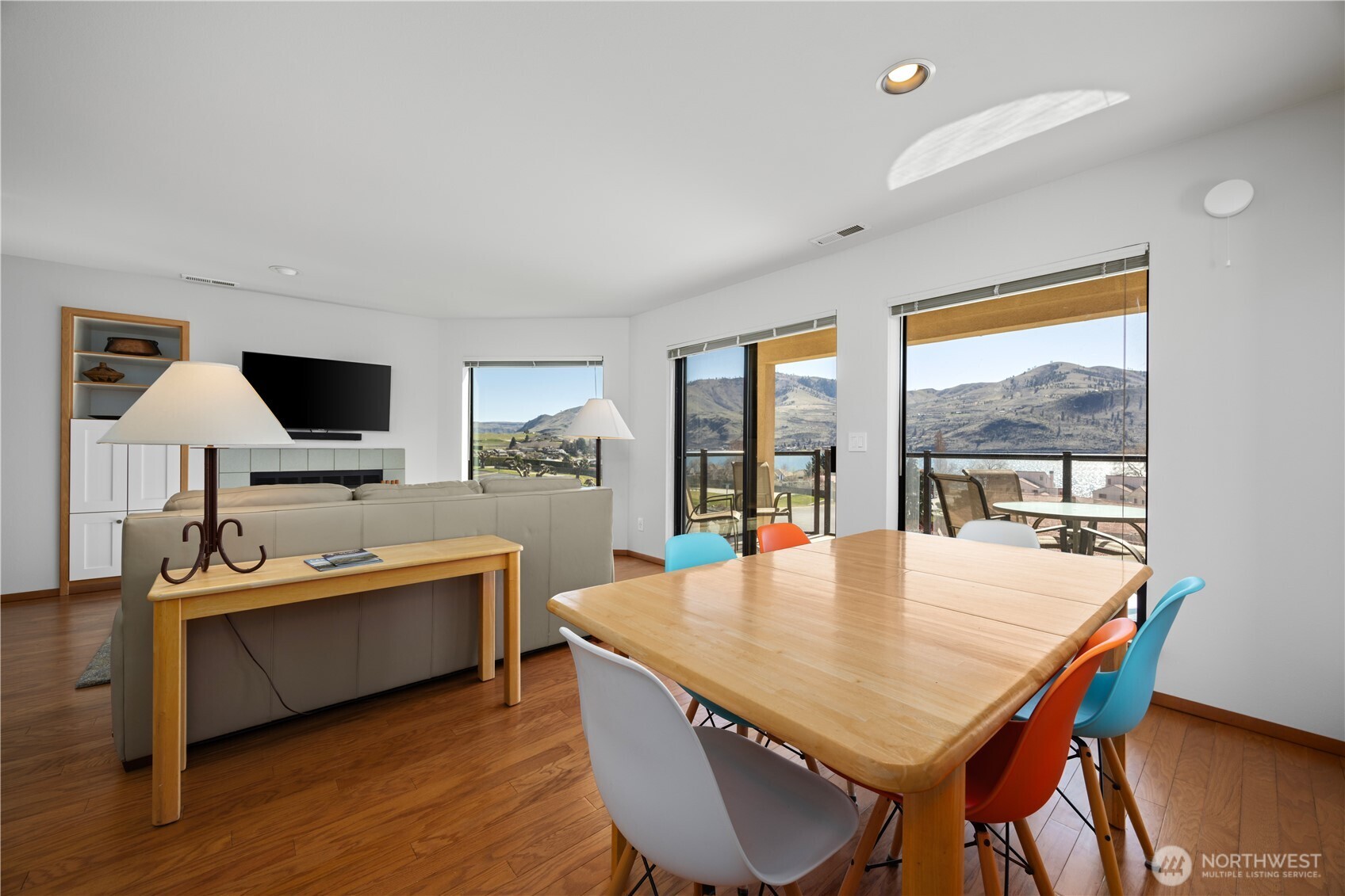 100 Lake Chelan Shores Drive 18-8 Property Photo 17
