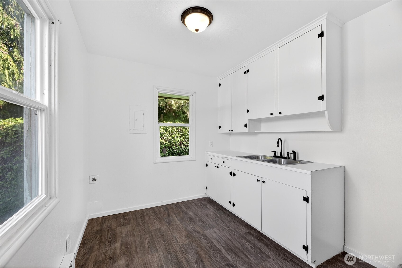 5222 -36 Delridge Way Property Photo 15