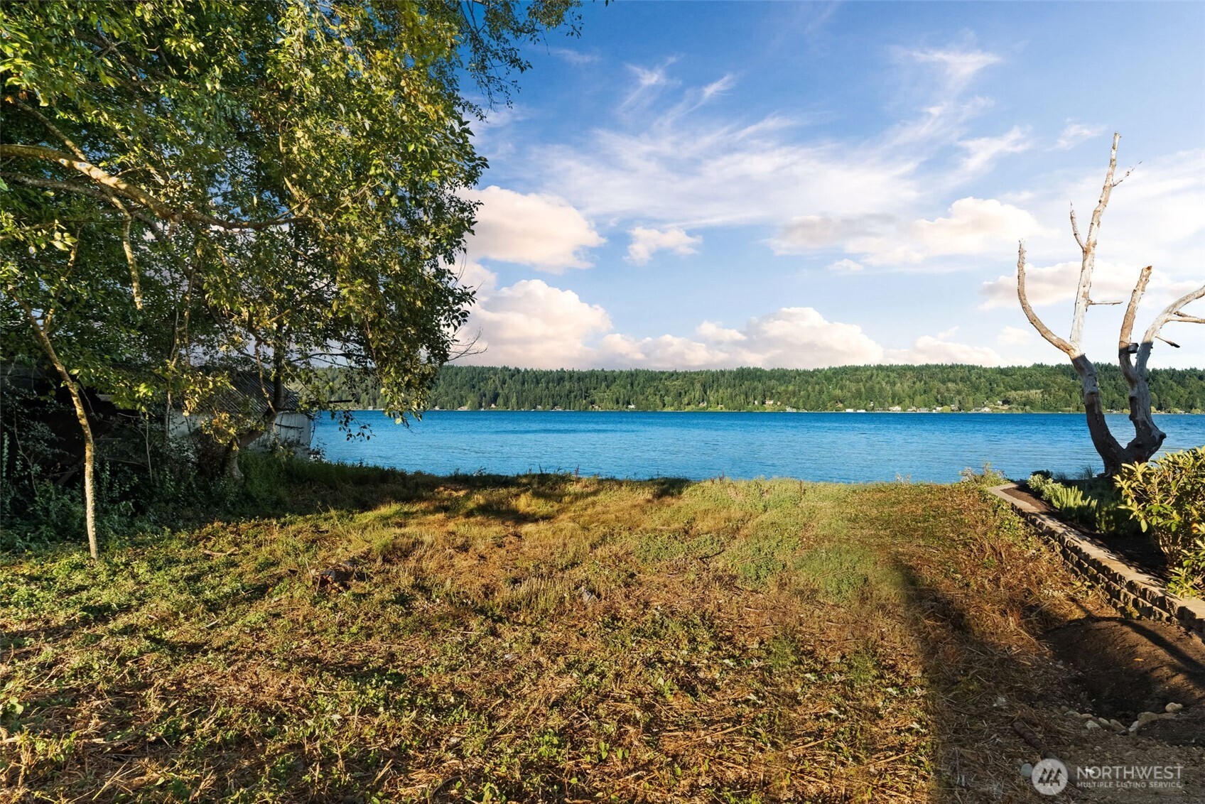 5280 Illahee Road Property Photo 4