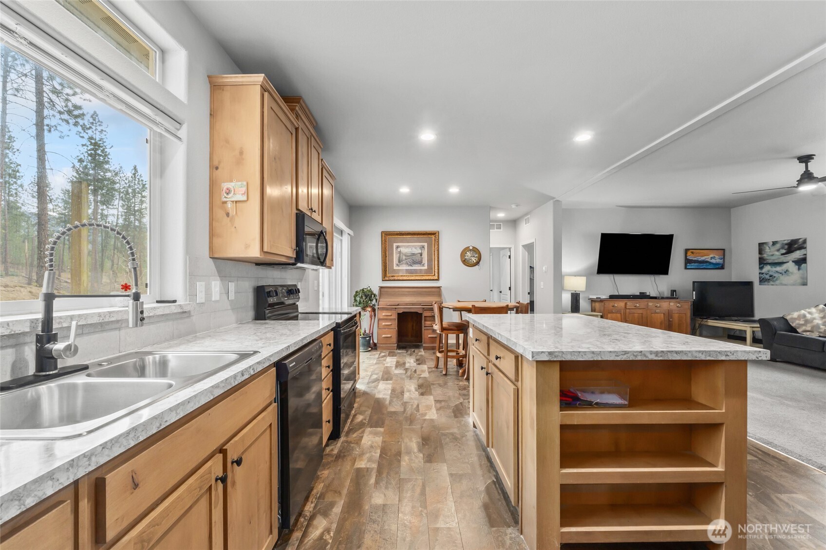 1477 D College Lane Property Photo 11