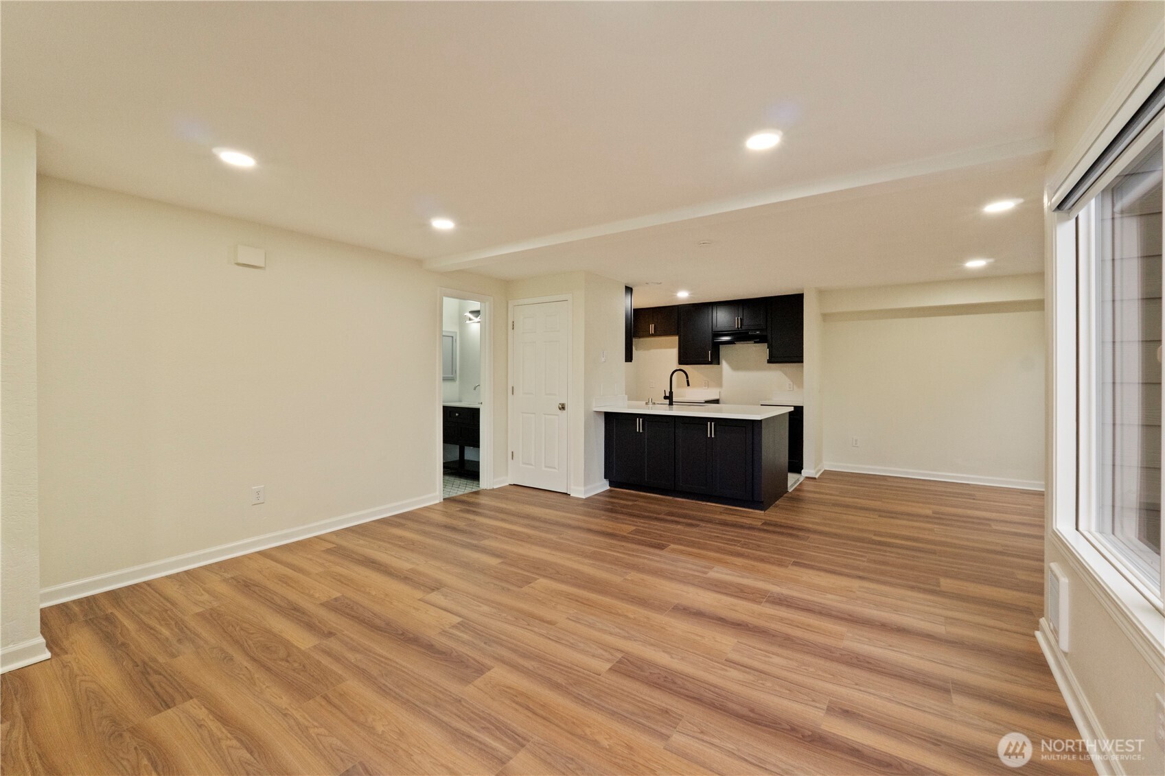 2902 13th Street 3b Property Photo 6