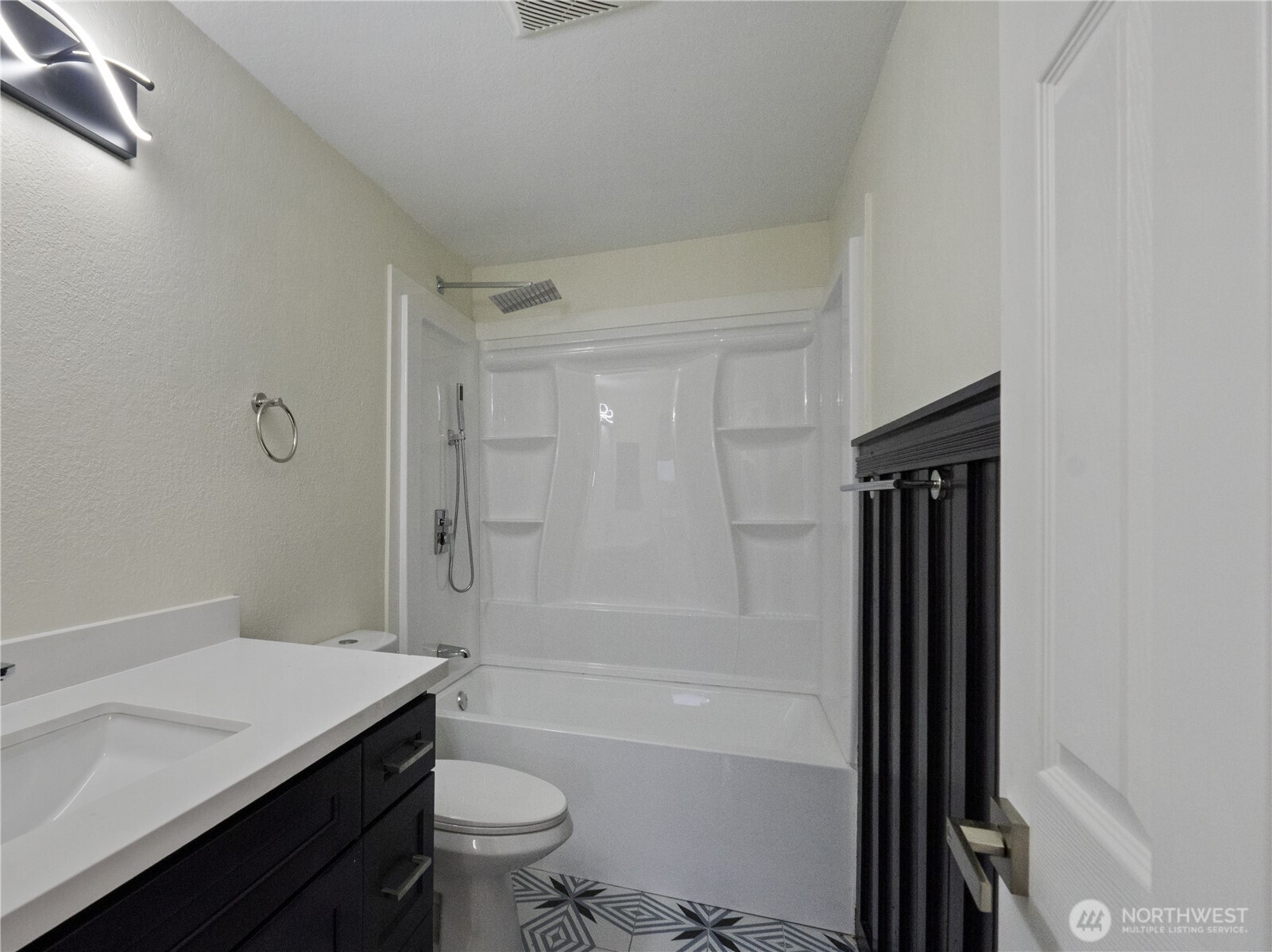 2902 13th Street 3b Property Photo 12