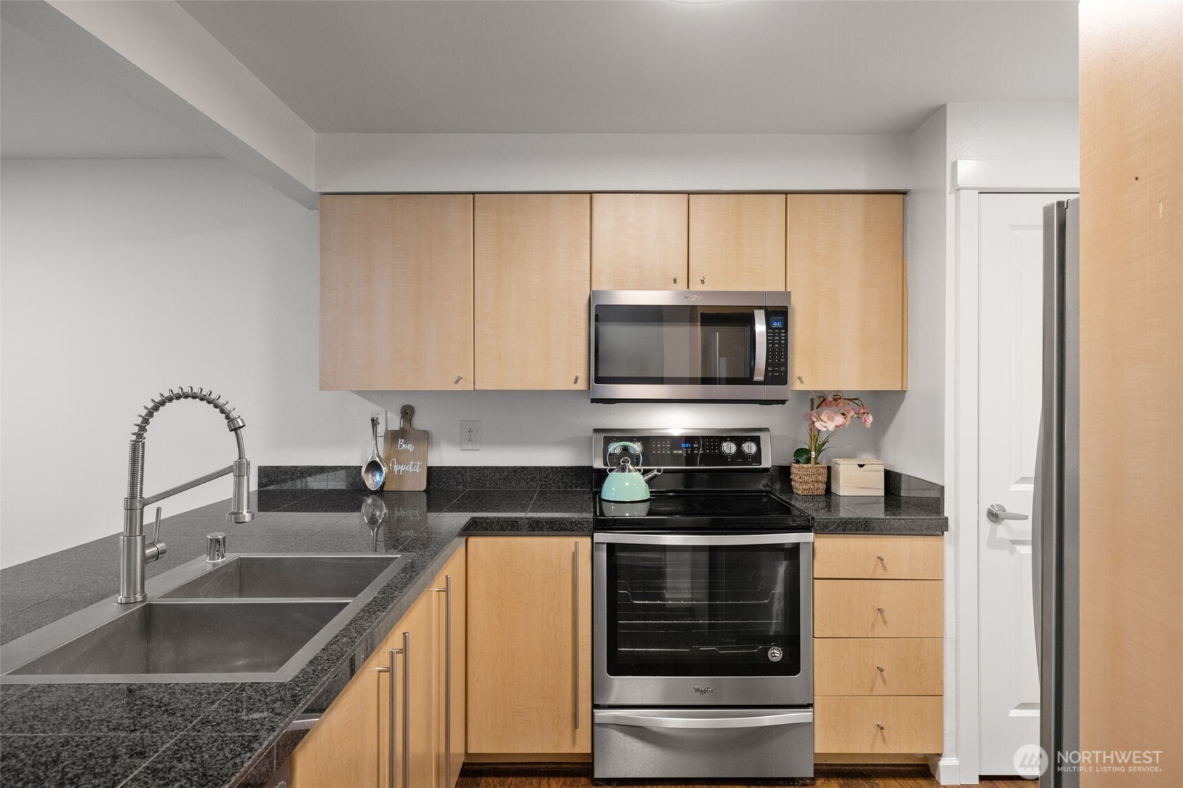 11307 Ne 128th Street G101 Property Photo 18