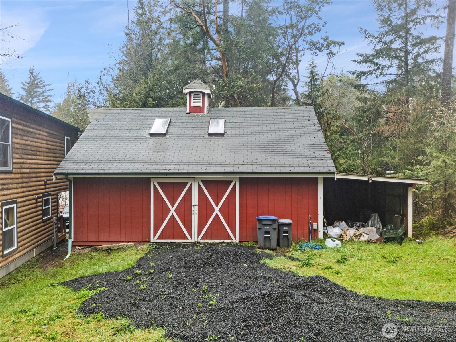 30 E Lakeway Drive Property Photo 6