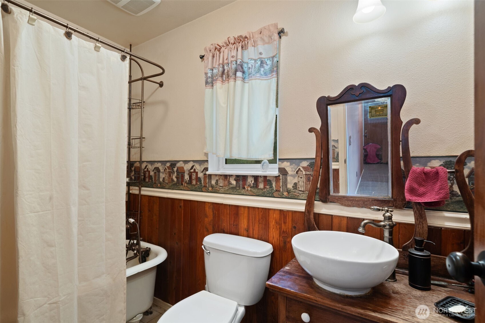 30 E Lakeway Drive Property Photo 21