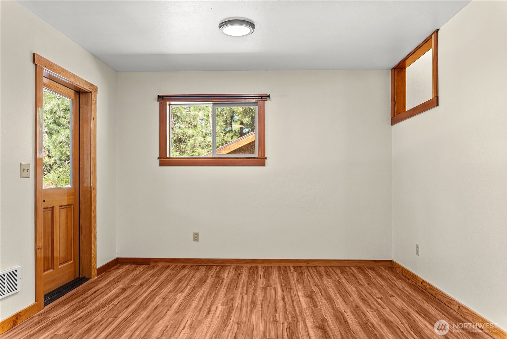 15 Howerton Road Property Photo 8