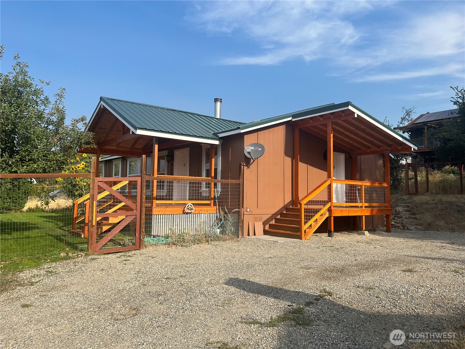 920 Castle Avenue Property Photo 6