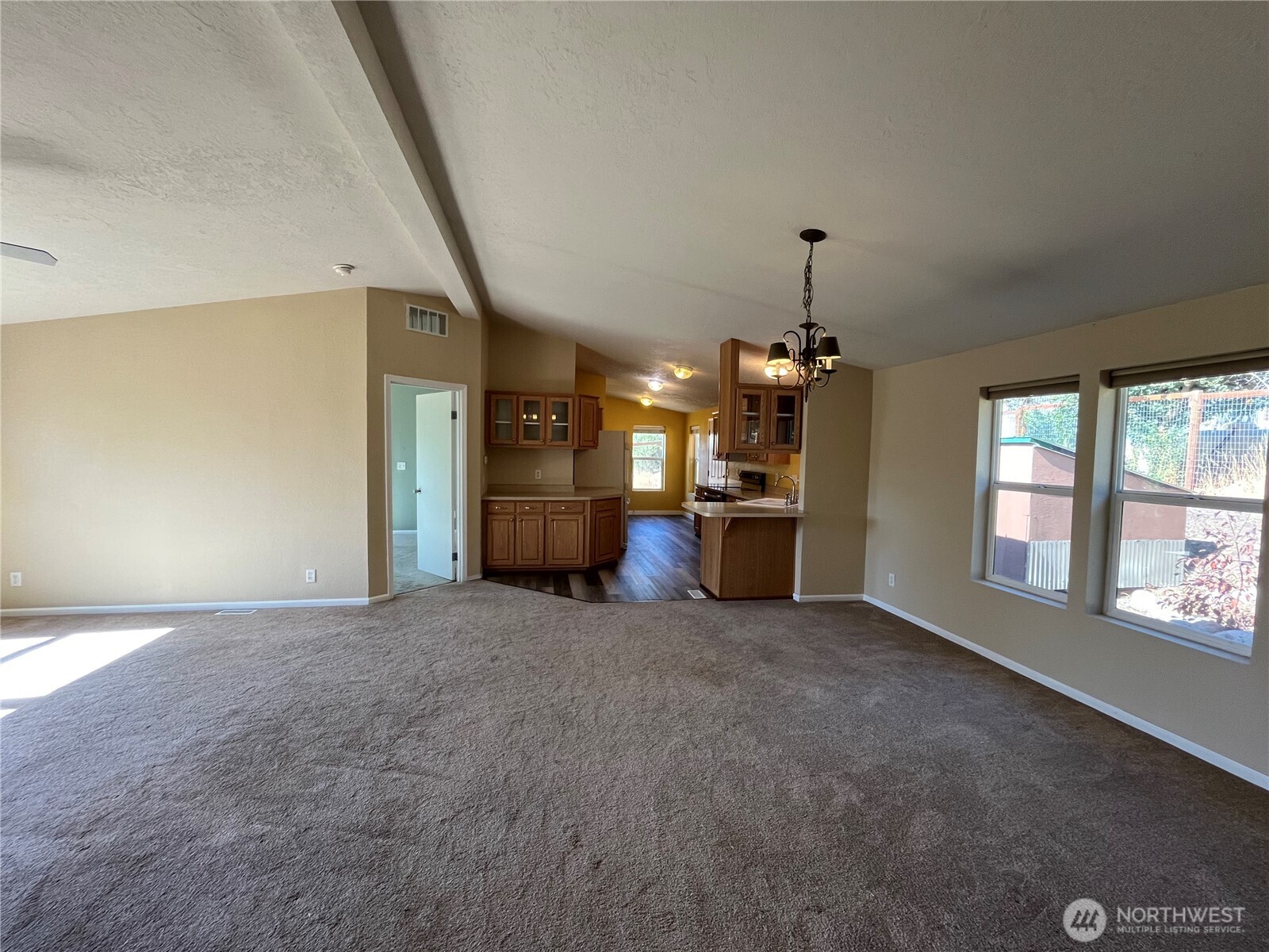 920 Castle Avenue Property Photo 17