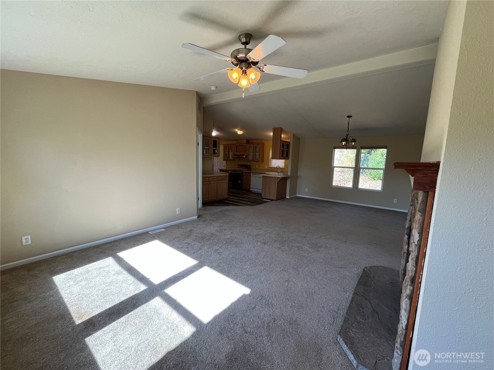 920 Castle Avenue Property Photo 19