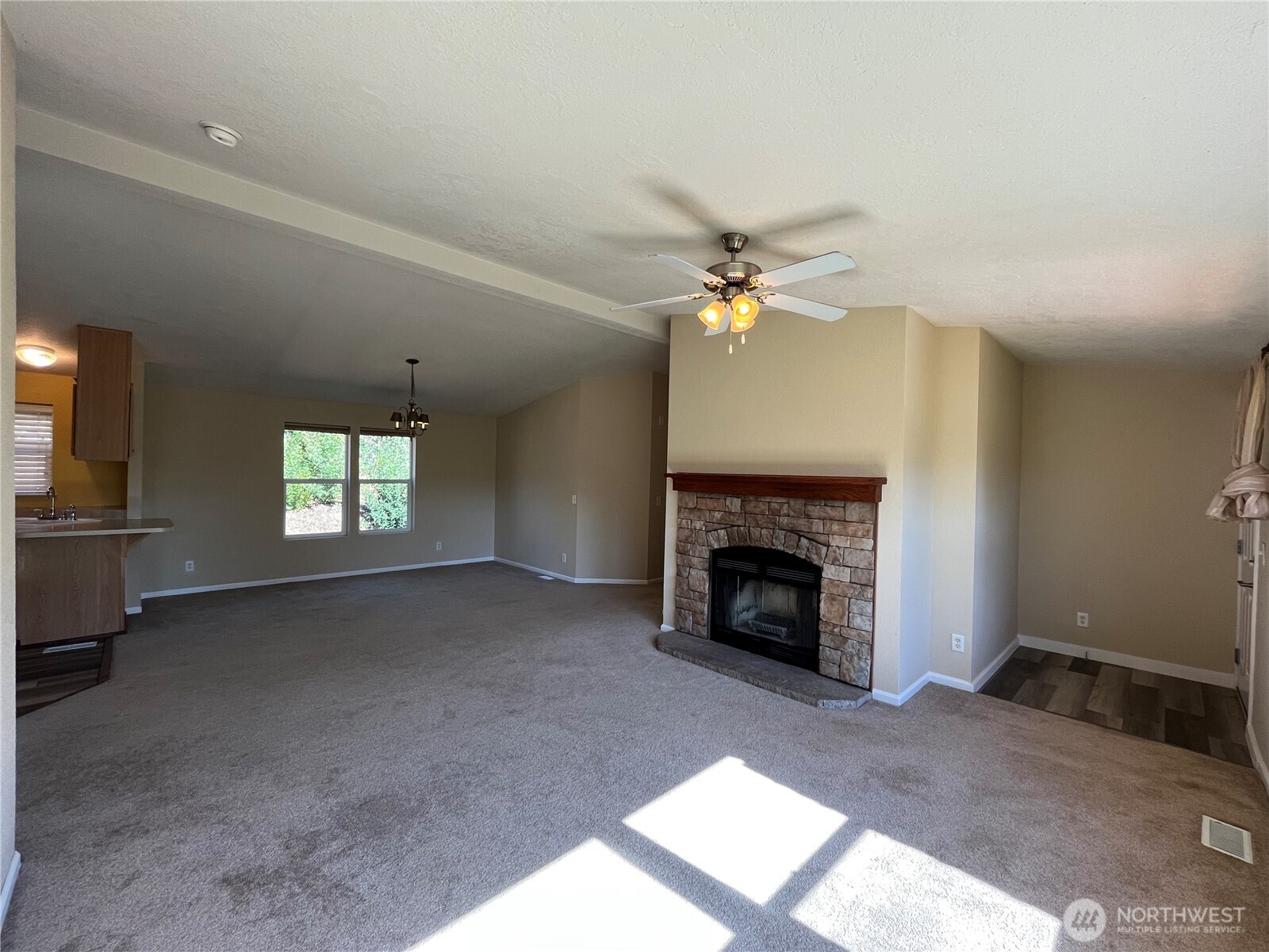 920 Castle Avenue Property Photo 20