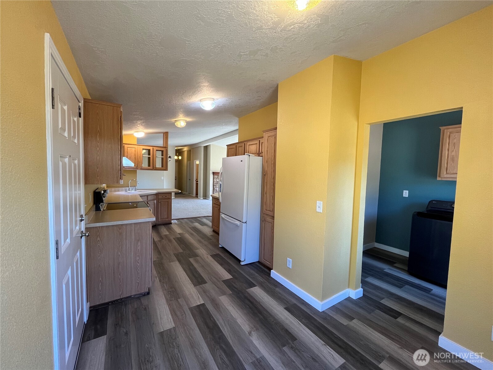 920 Castle Avenue Property Photo 25