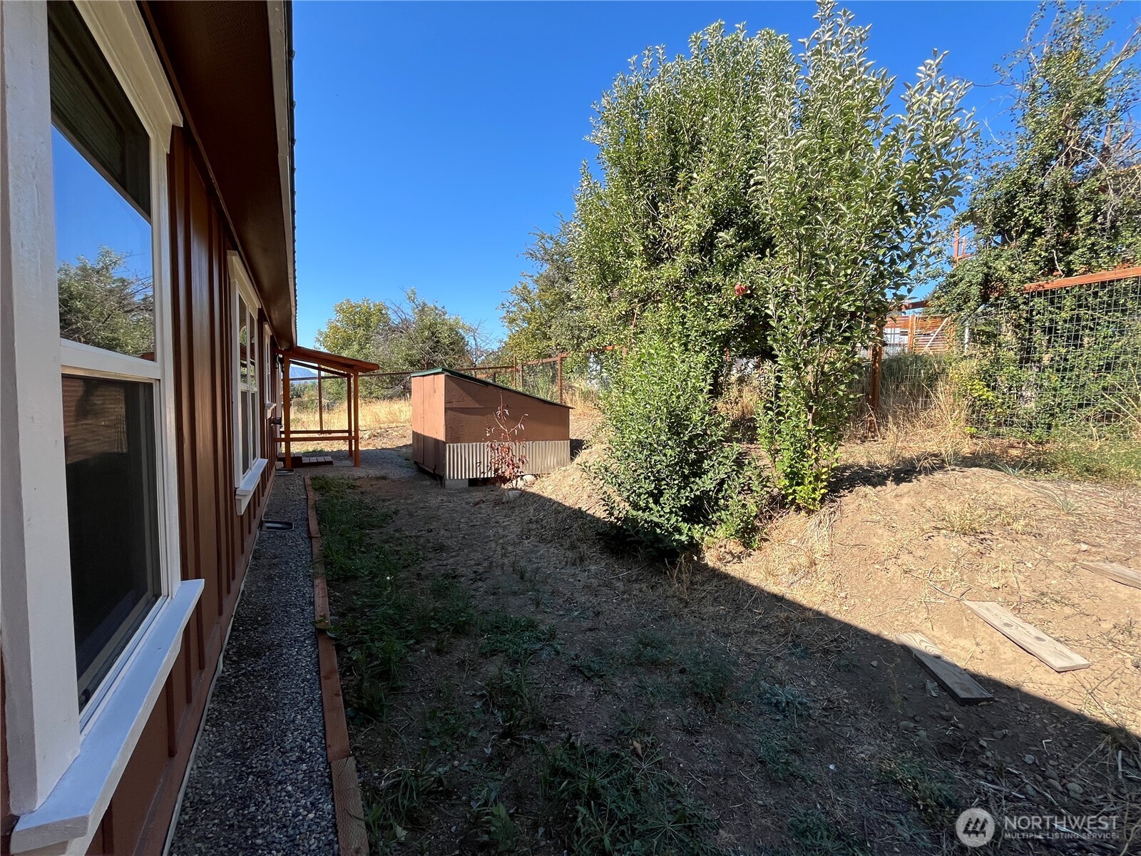 920 Castle Avenue Property Photo 36