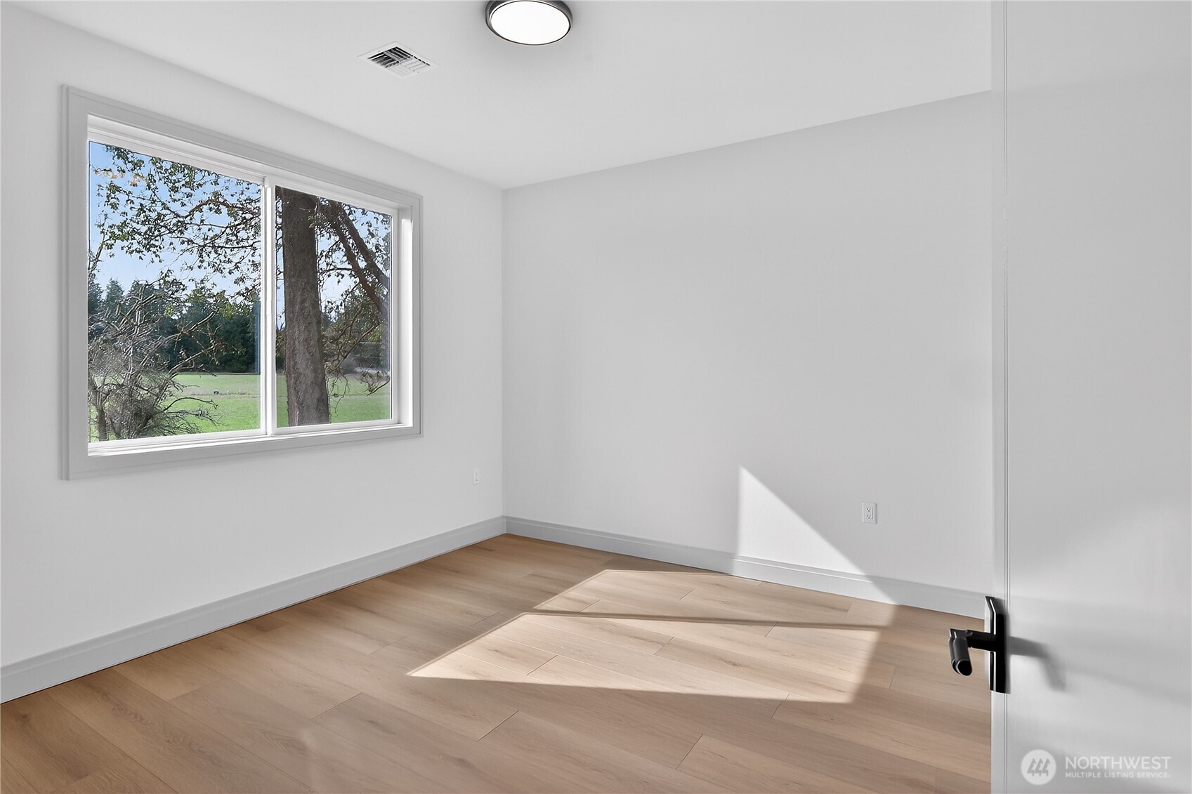 148 Sunland Drive Property Photo 33