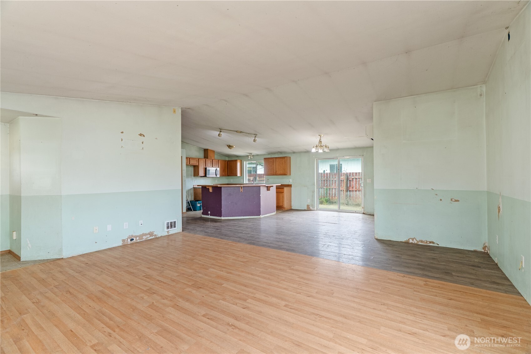 320 S 4th Street Property Photo 7