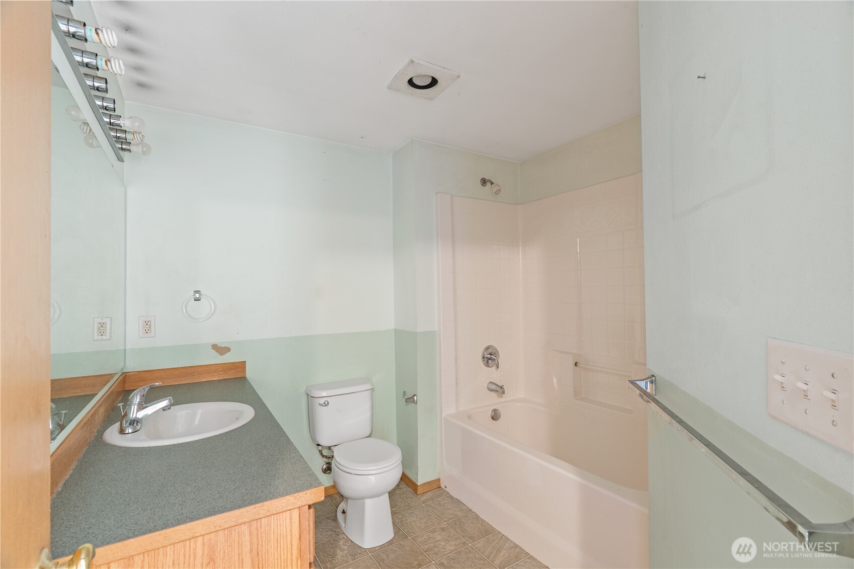 320 S 4th Street Property Photo 12