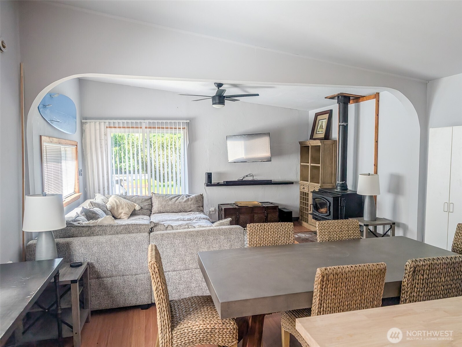 581 Dolphin Avenue Property Photo 8