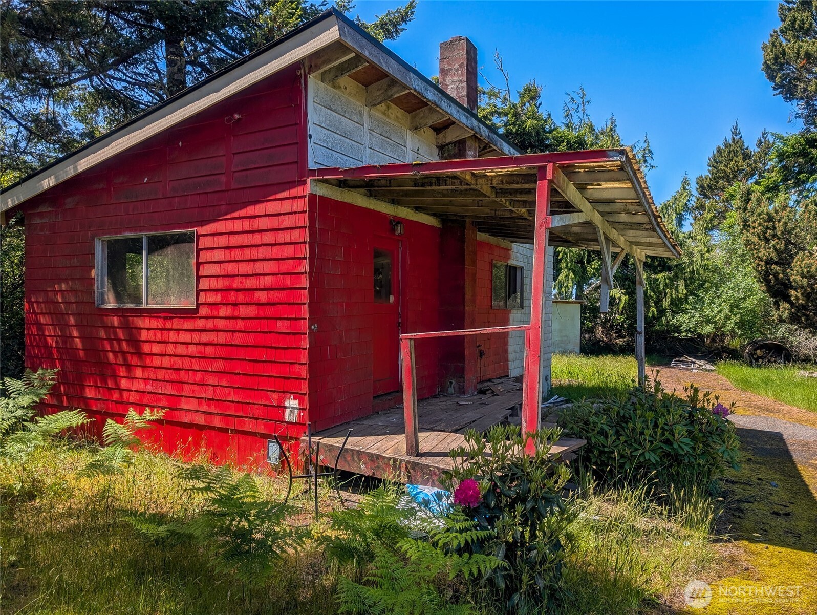 581 Dolphin Avenue Property Photo 15