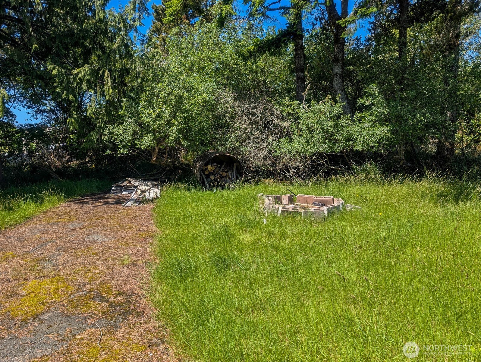 581 Dolphin Avenue Property Photo 29