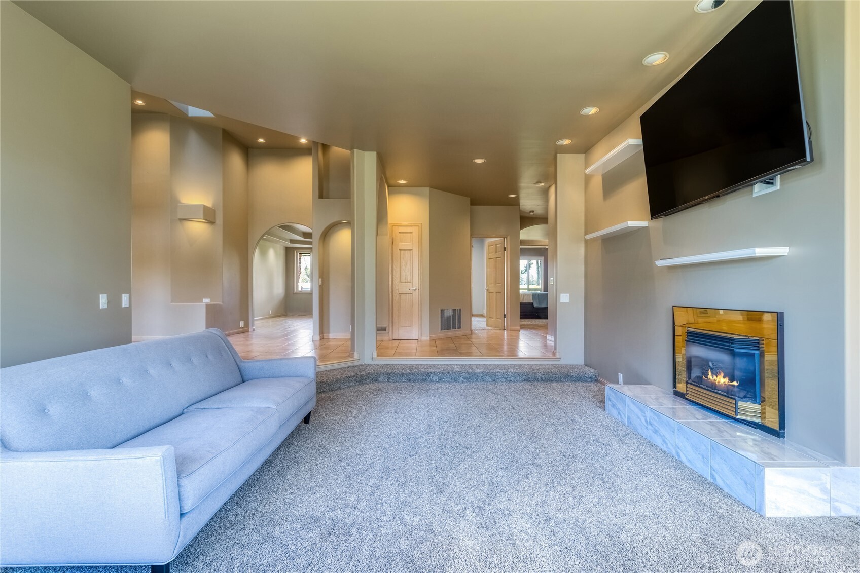 2245 Crosshaven Drive Property Photo 8