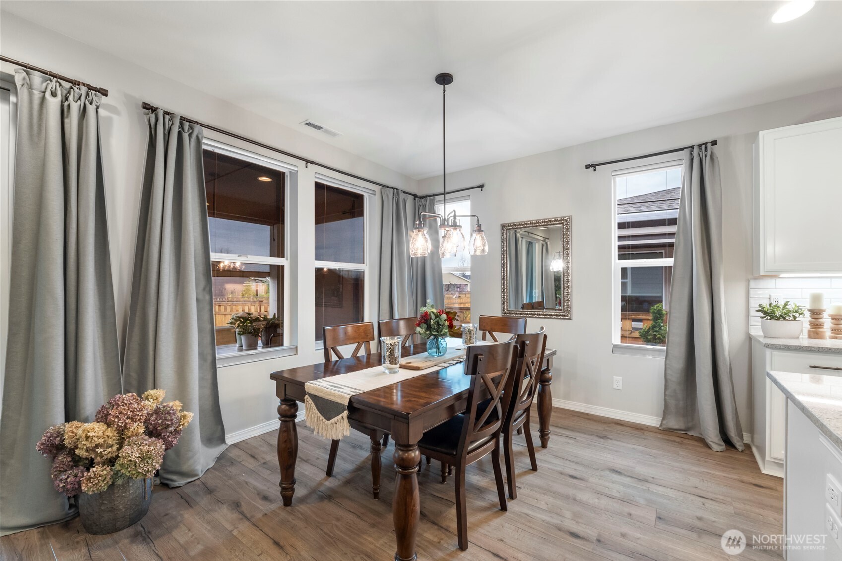 18102 151st St Property Photo 7