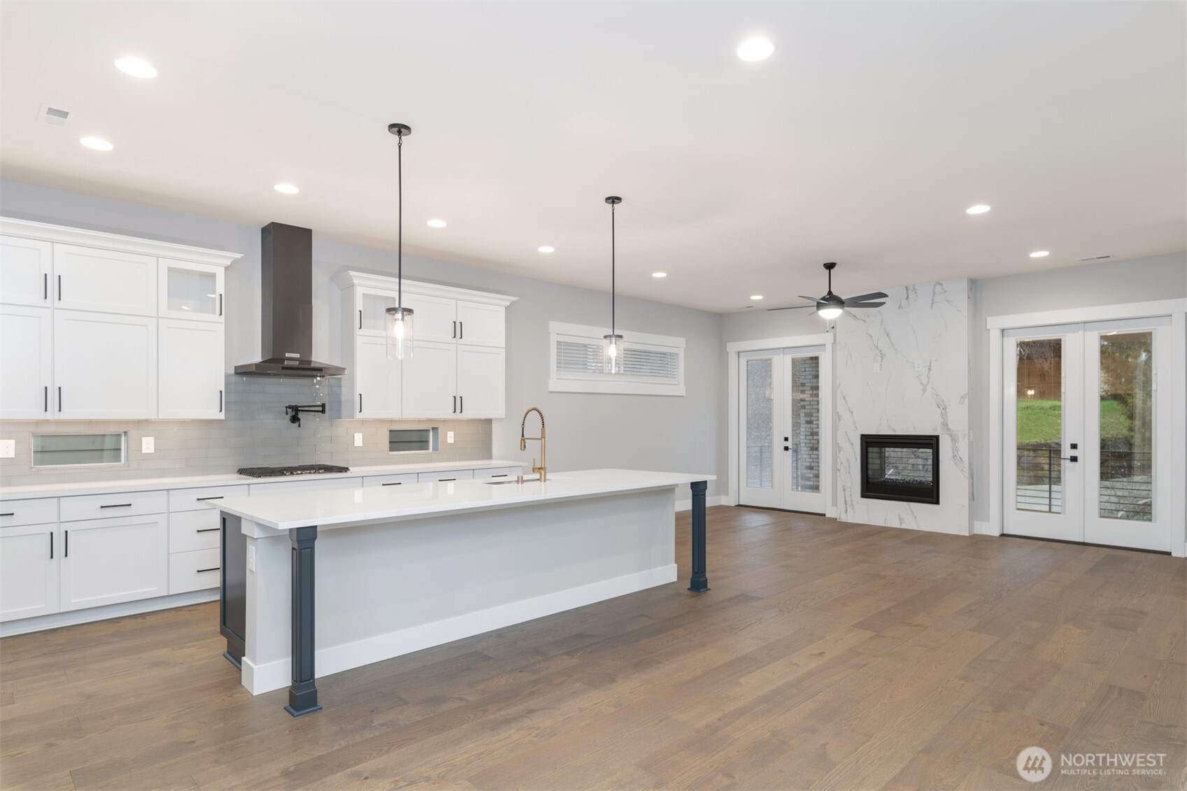 13042 75th Place Property Photo 5