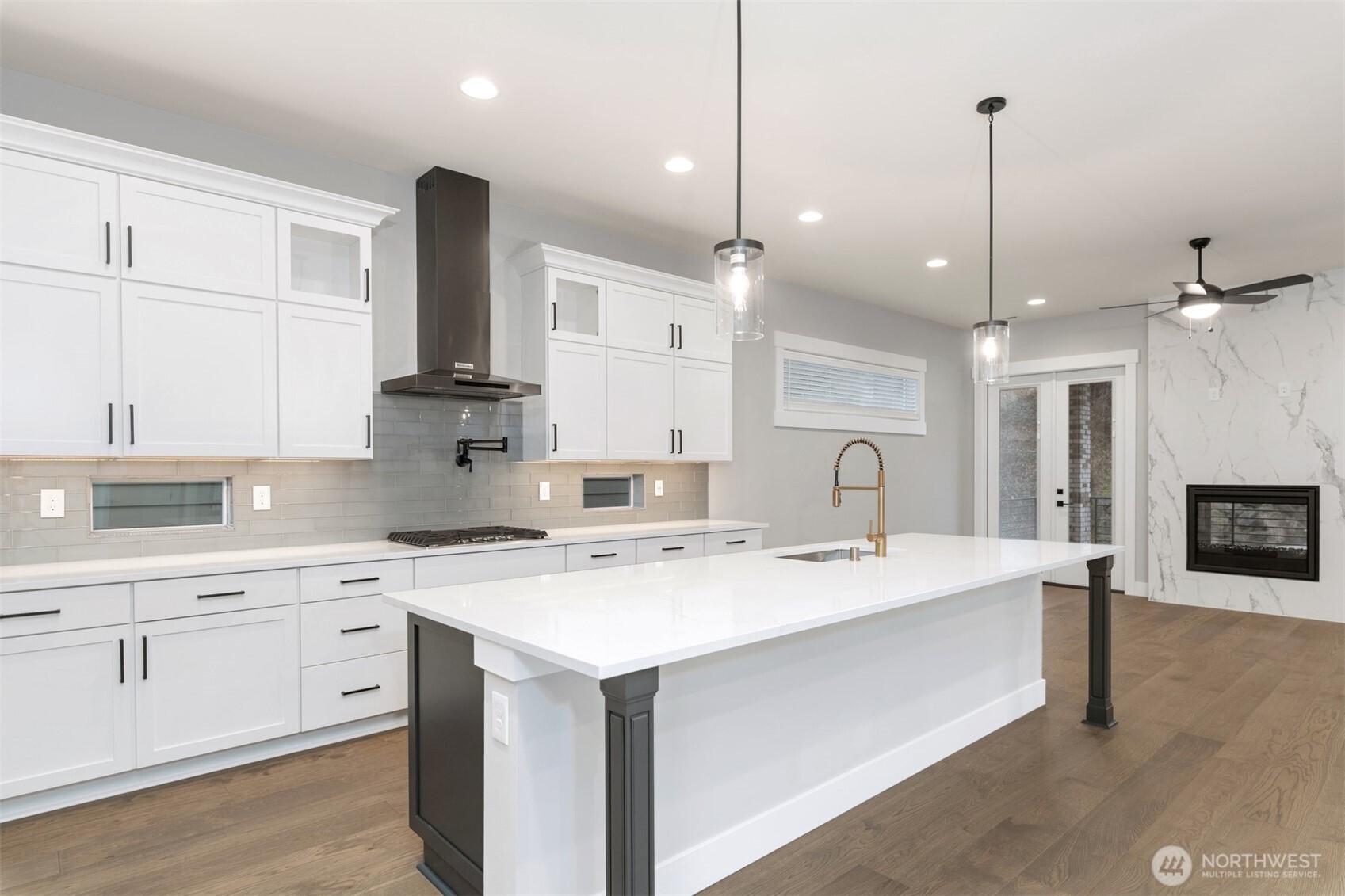 13042 75th Place Property Photo 6