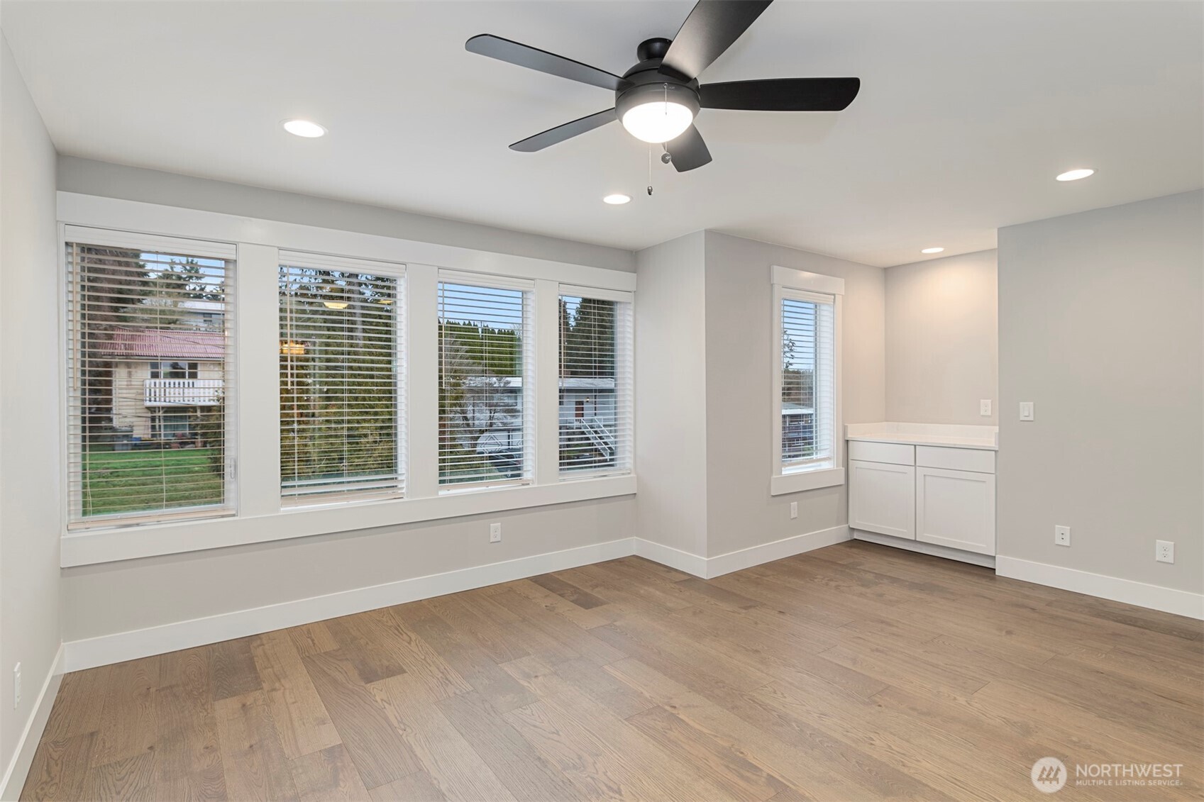 13042 75th Place Property Photo 19